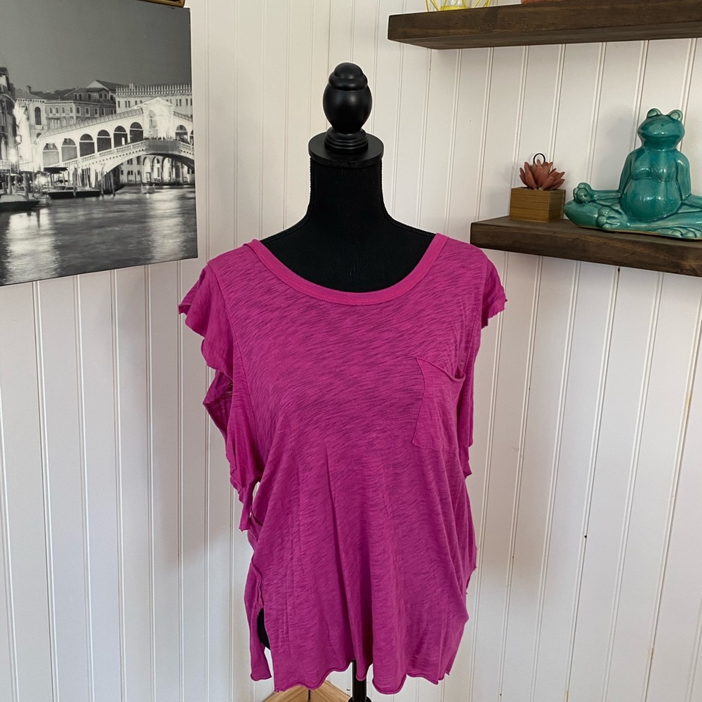 Pink T-Shirt with flair